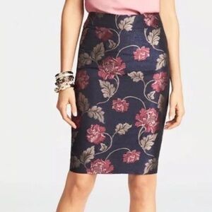Ann Taylor Women’s Floral Jacquard Petite Pencil Skirt
